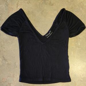 UO Offshoulder Deep V Black Crop Top